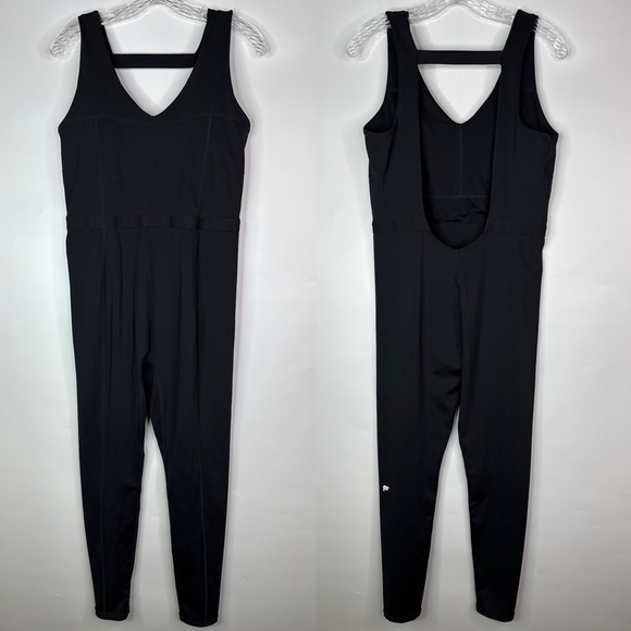 Fabletics Black Seamless Scoop Back Jumpsuit Size XL - Picture 1 of 10